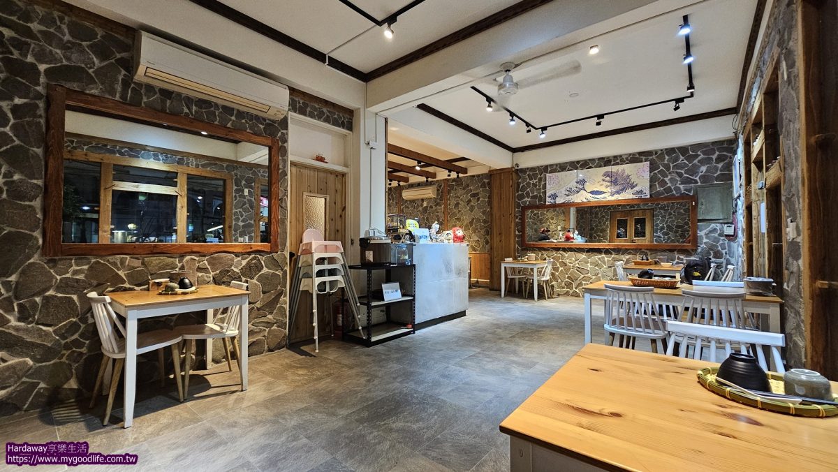 洵首日本料理店內用餐空間