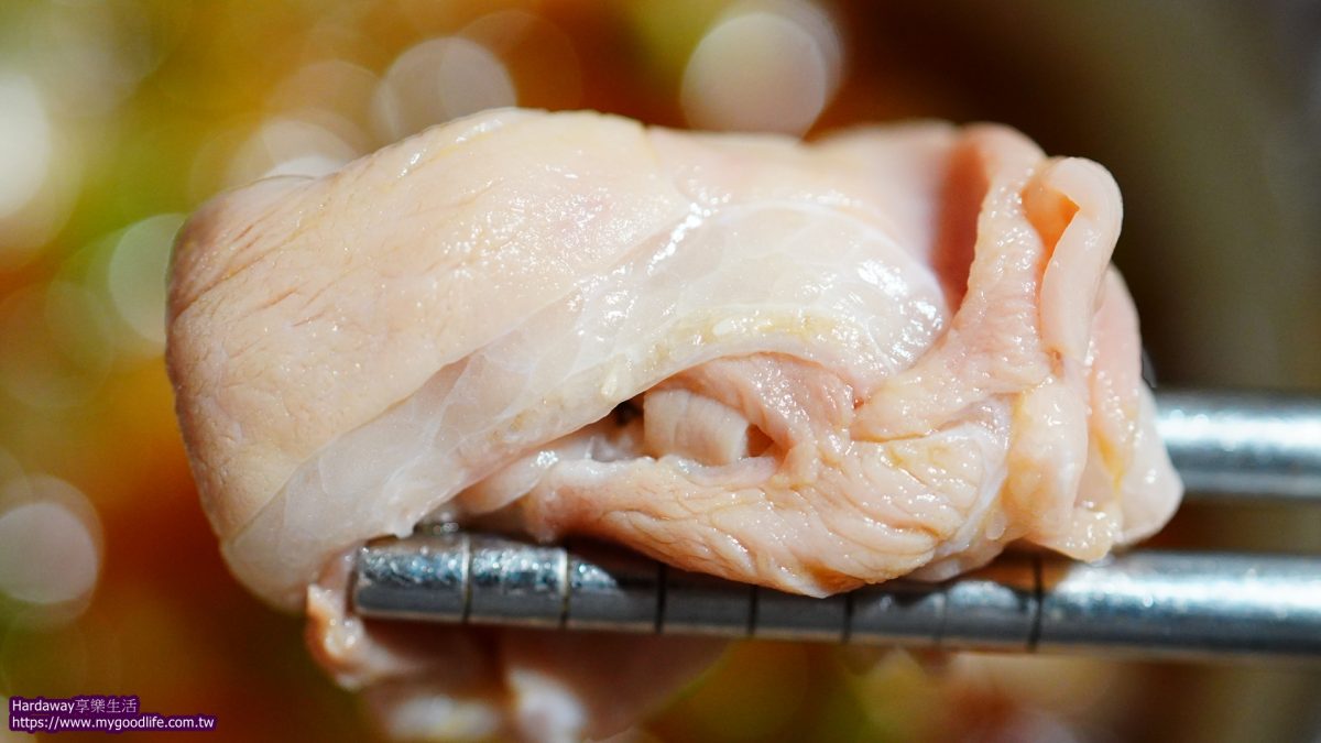 灰鴿鍋南屯店雪藏雞腿肉