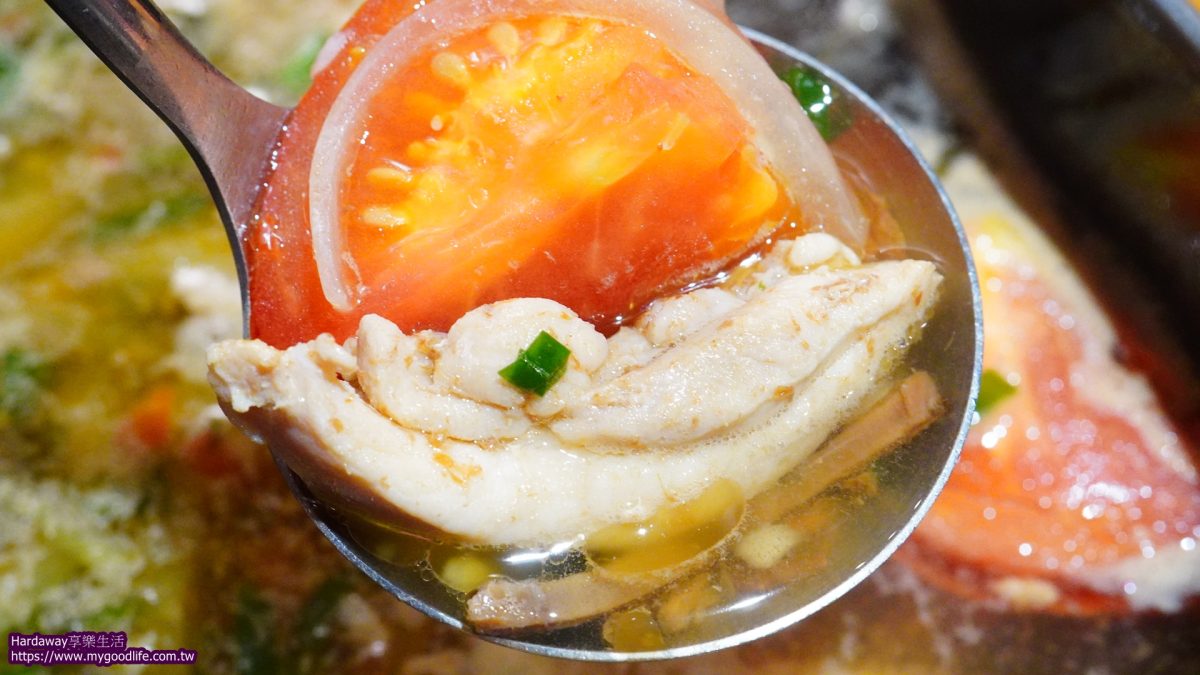 肉多多火鍋爆炒招牌石頭湯