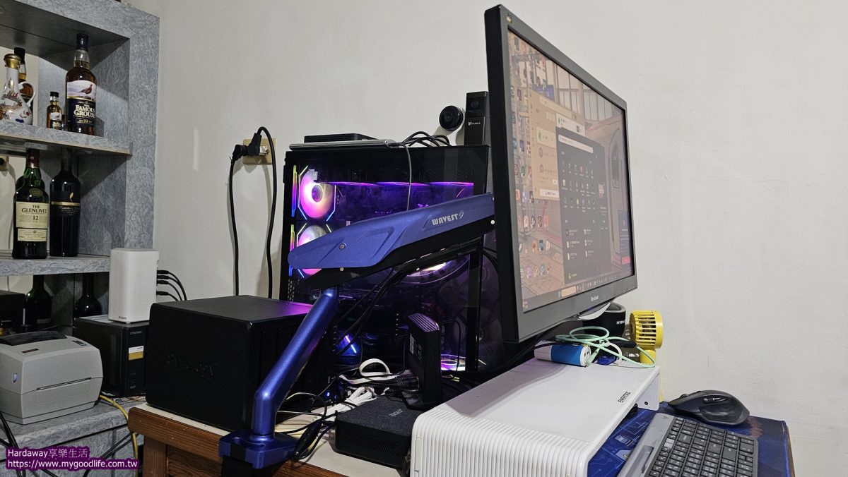 美國WAVESPLITTER電競Style鋁合金氣壓桌夾式螢幕支架