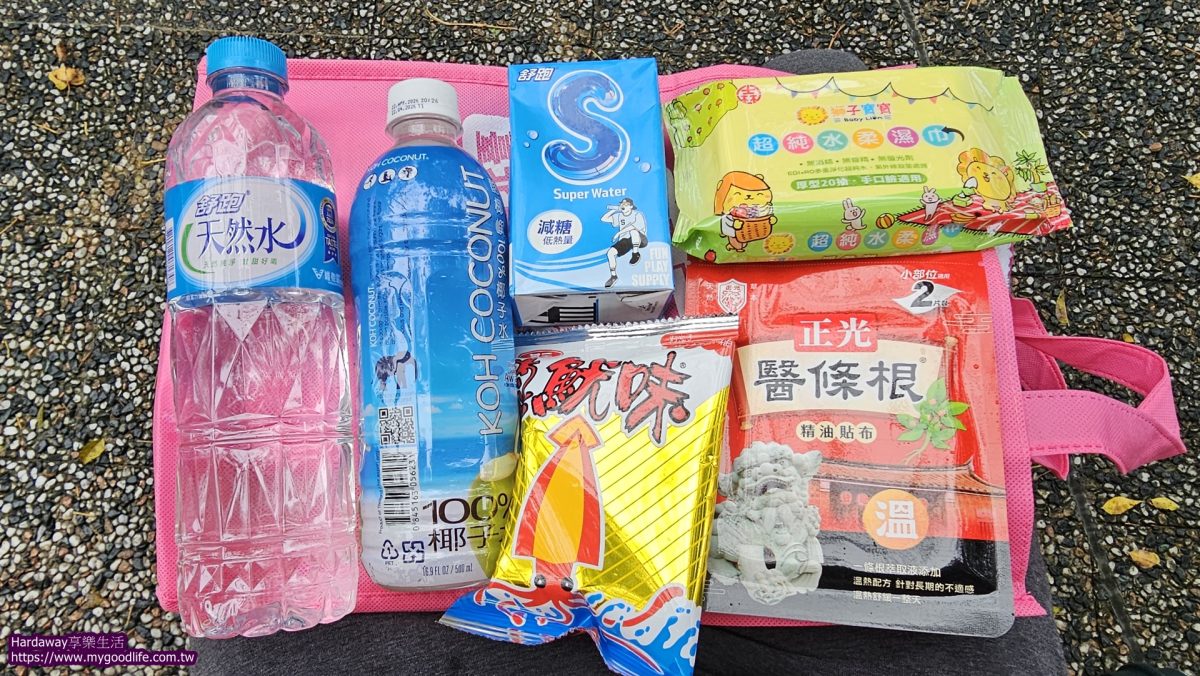 柔濕巾跟精油貼布