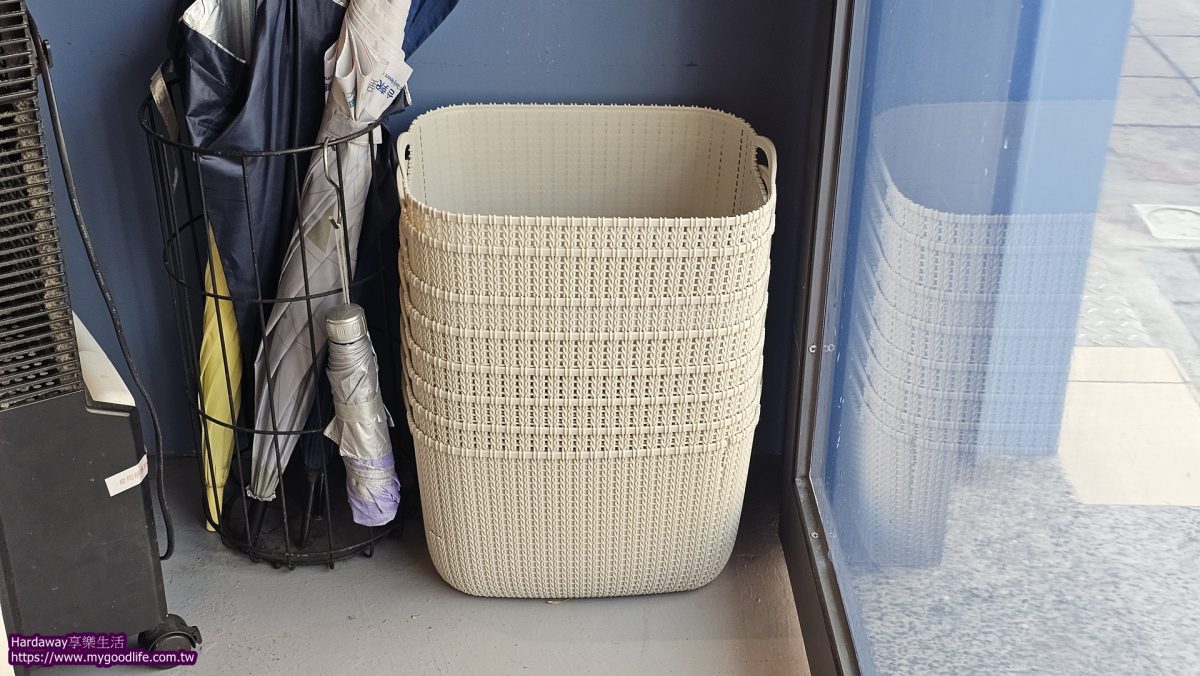 豔陽下義大利小餐館環境