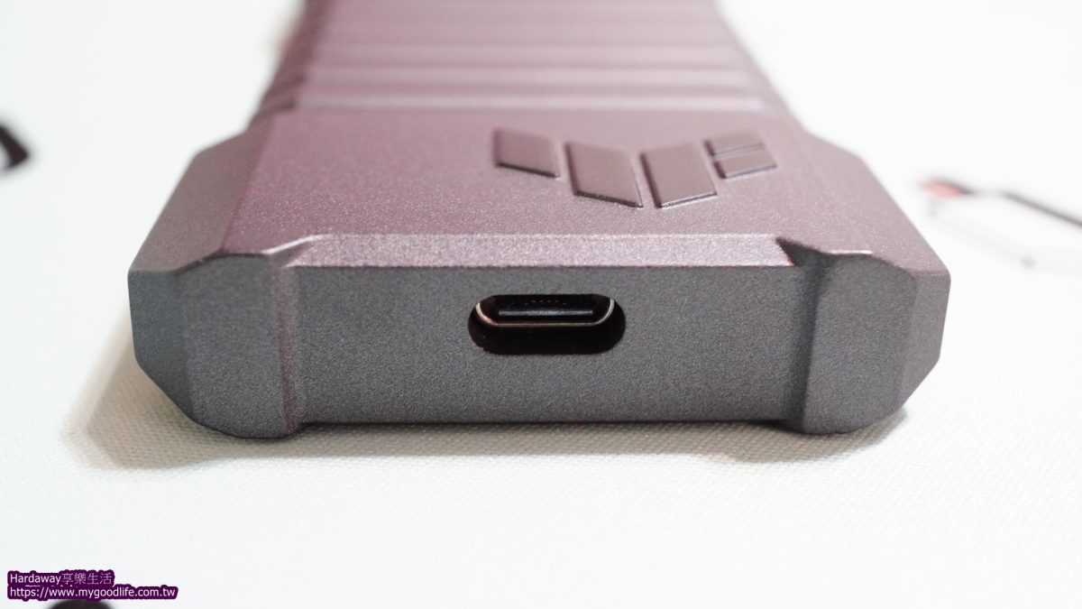 ASUS TUF Gaming A1 SSD外接盒
