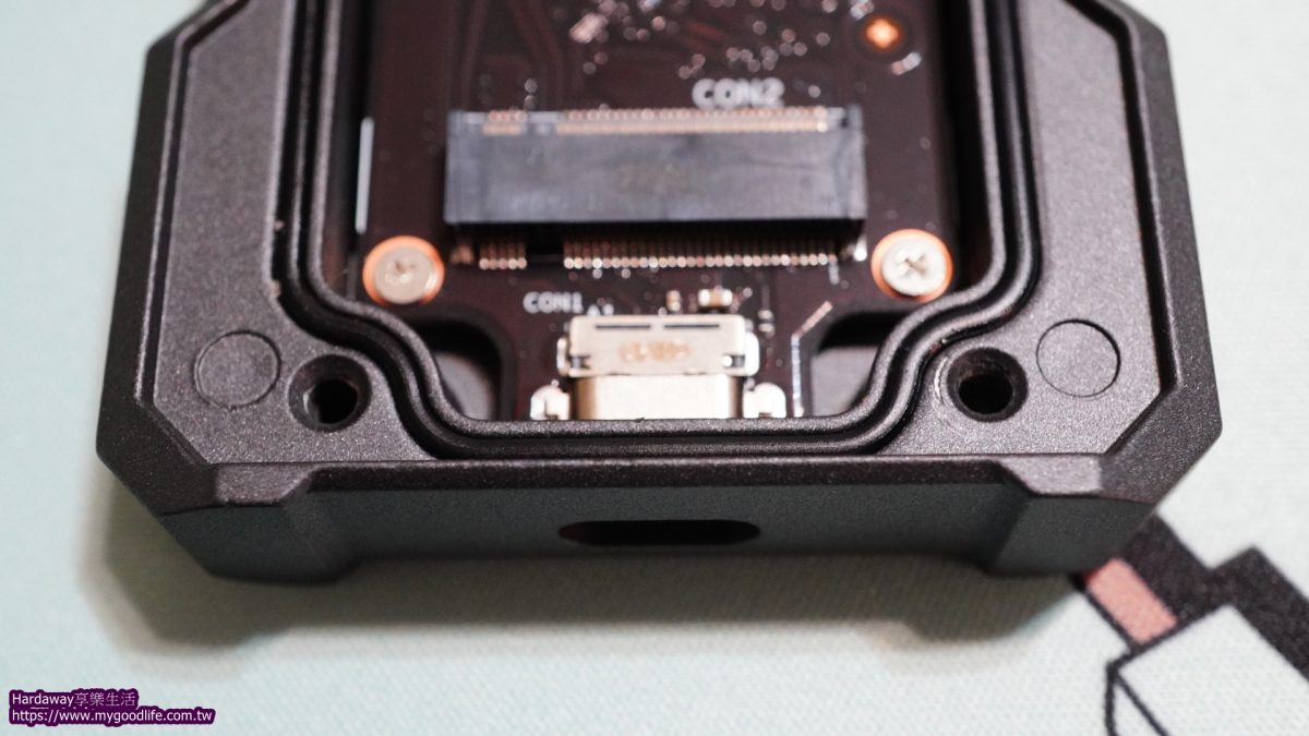 ASUS TUF Gaming A1 SSD外接盒