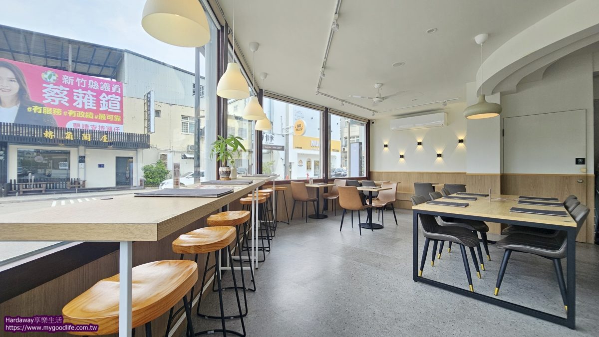 有籽義麵竹北文信店內用區