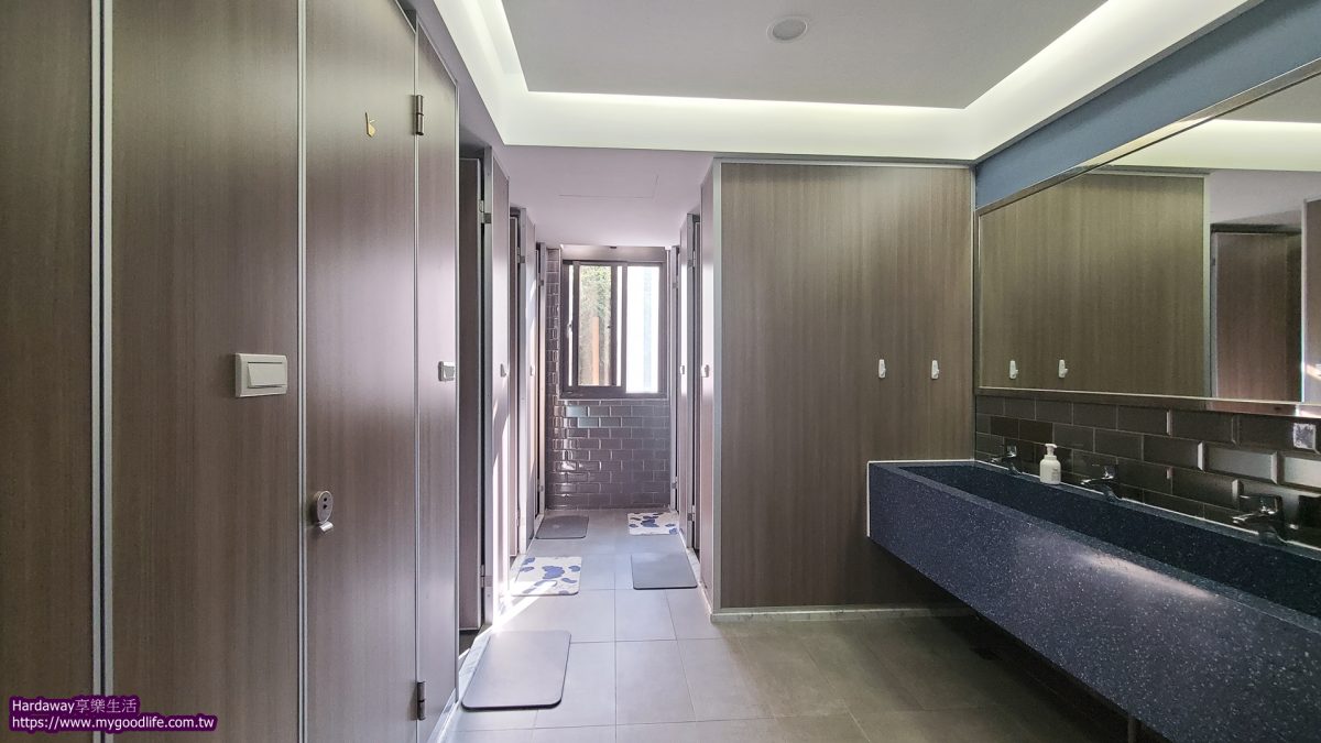OWL HOSTEL貓頭鷹旅店浴室