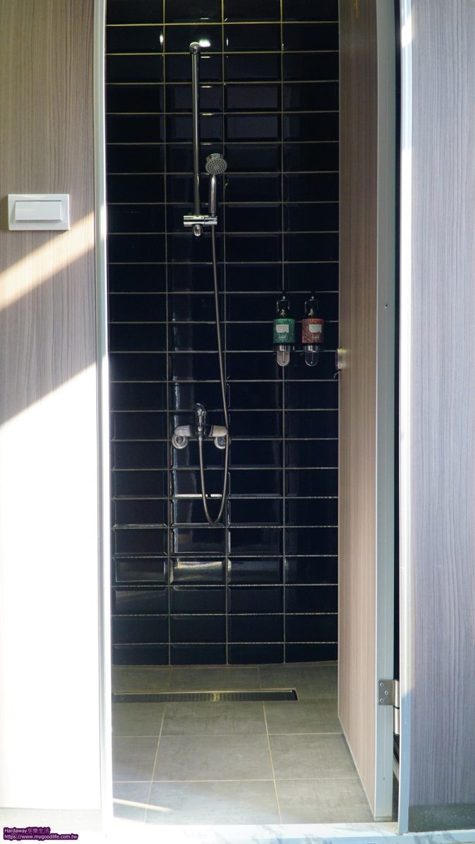 OWL HOSTEL貓頭鷹旅店浴室